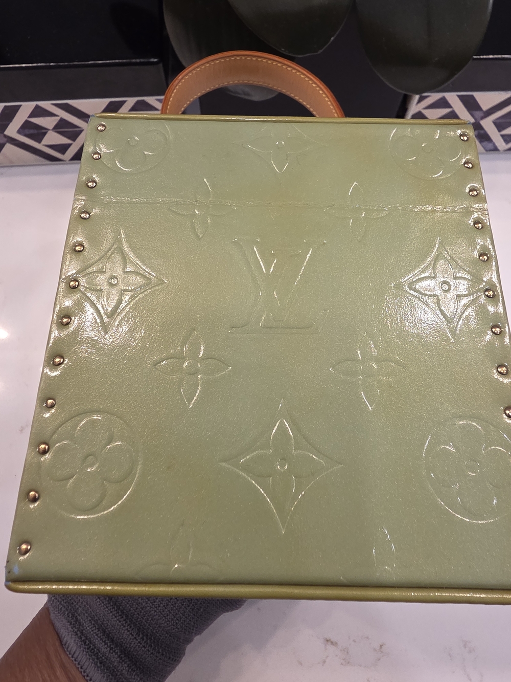 Louis Vuitton Green Monogram Vernis Leather Bleecker Box - Picture 9 of 17